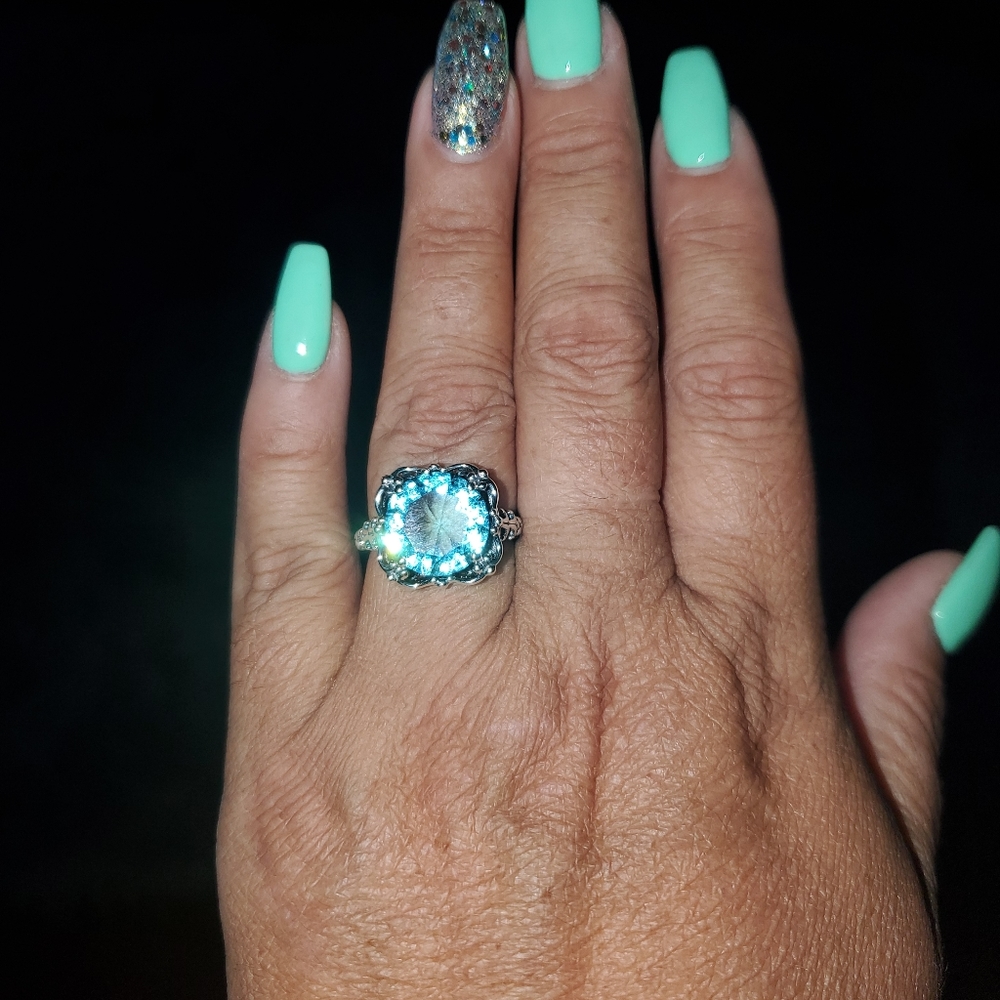 Ring - Picture 3 of 5
